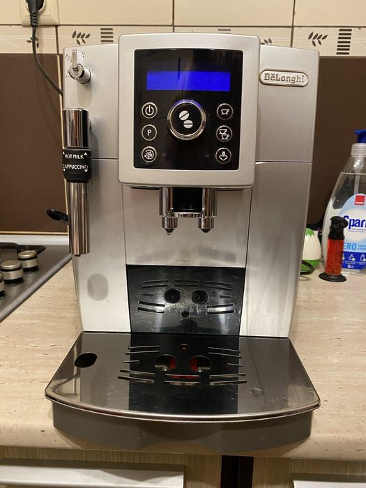 DeLonghi Espressor automat cafea Caffe Magnifica ECAM23.420SB