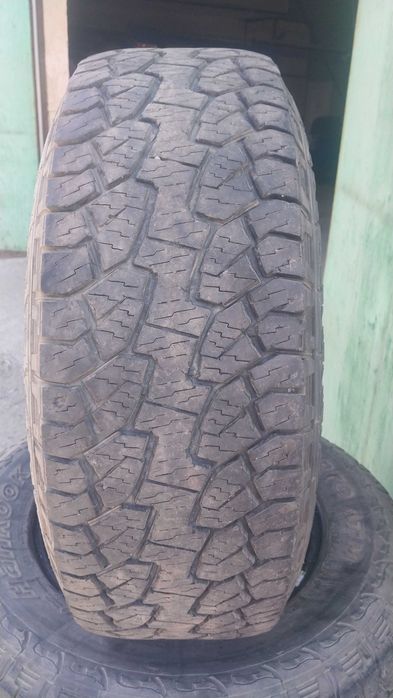 Продам резину HANKOOK А/Т 265/65/17