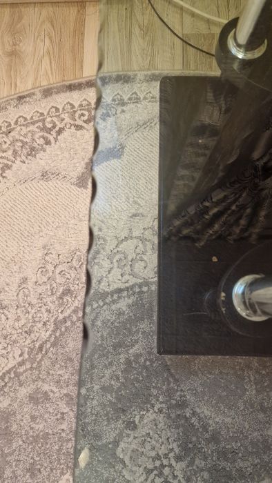 Măsuță de sticlă