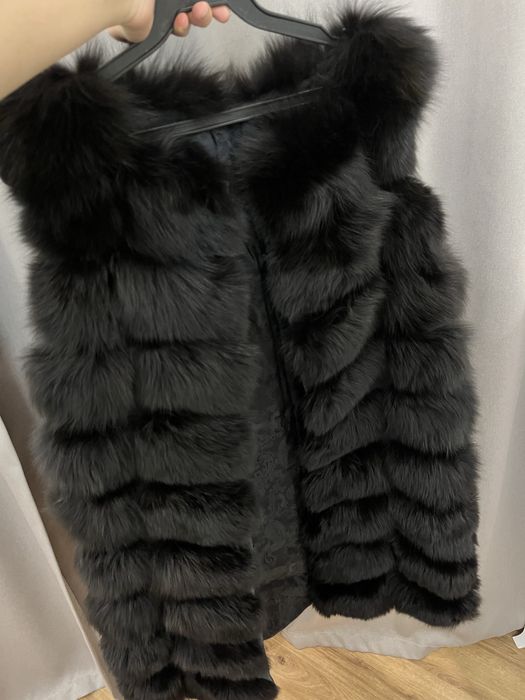 Женская жилетка