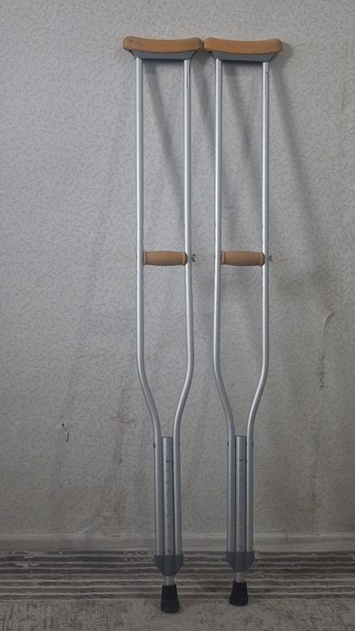 Костыли подмышечные