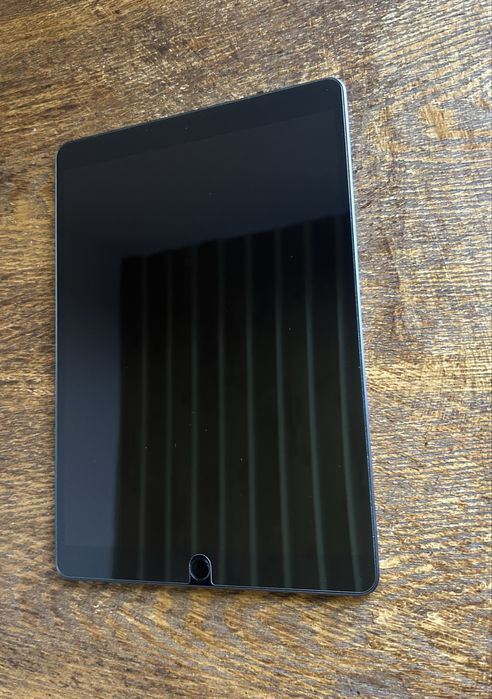 iPad Air 3 în stare foarte bună