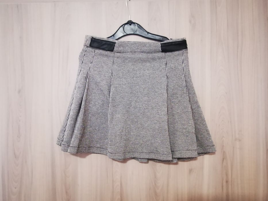 Fuste Next și Zara 7-8 ani