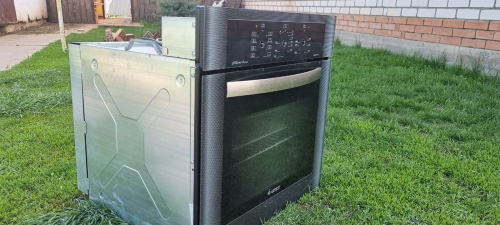 Продам электрический духовой шкаф