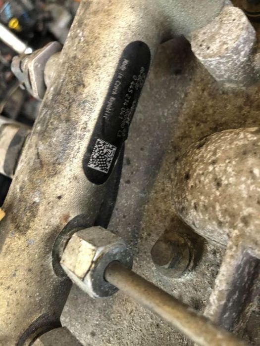 rampa injectoare 2.5 crd  chrysler voyager 4 jeep cherokee kj enj enr 2000-2008