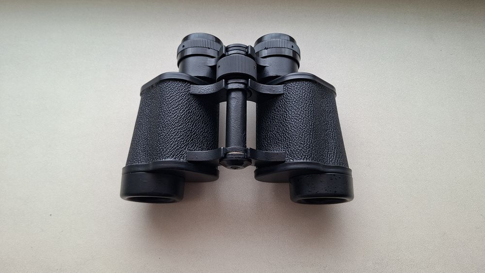 Бинокль новый продам