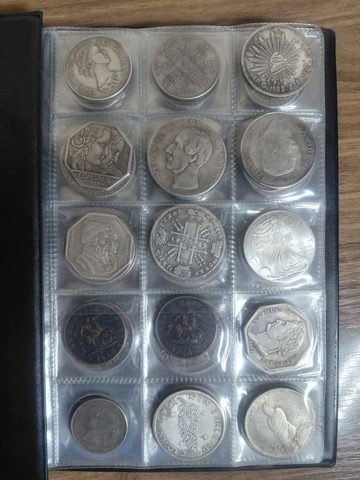 Продам коллекцию монет