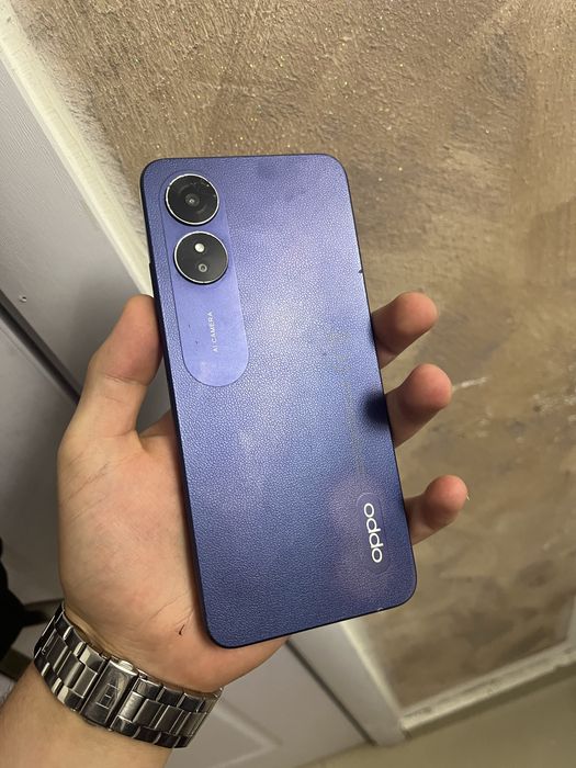 Oppo A17 blue ..