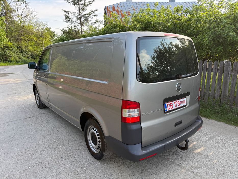 VOLKSWAGEN Transporter 2013 — imagine 4