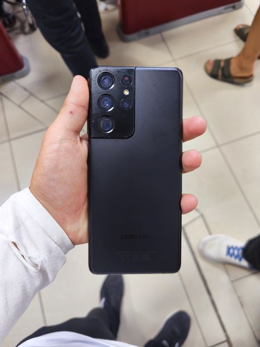 Продаю телефон samsung s21u