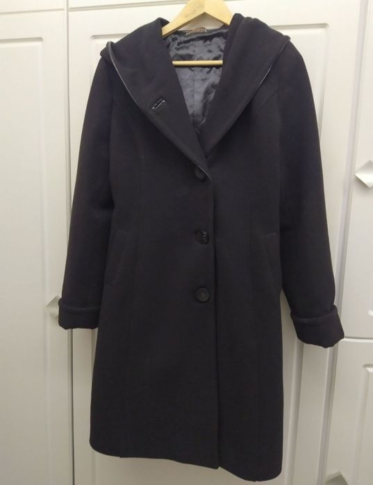 Пальто.         .