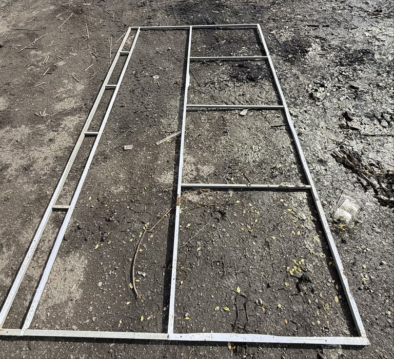 Продам металлические фермы из профильной трубы