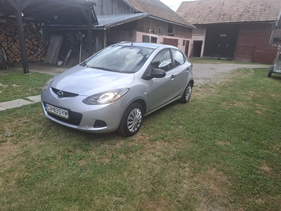 Se vinde Mazda 2