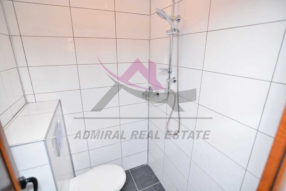 Дава се под наем Едностаен апартамент в Варна, Левски - 40 кв.м за 250 € - Снимка #2