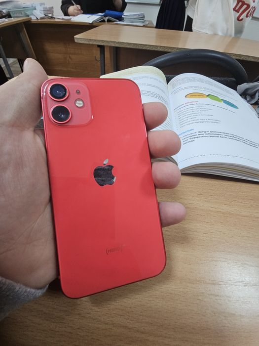 Обменяю iphone 12 mini 64gb