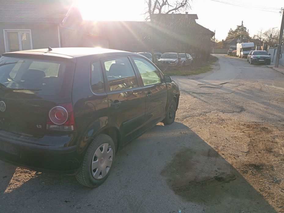 Продавам VW Polo 9n 1.2 На Части