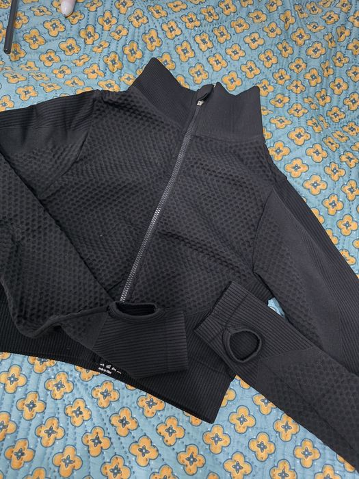 Продам костюм для спорта XS