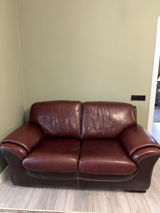 Продам натуральные кожаные диваны