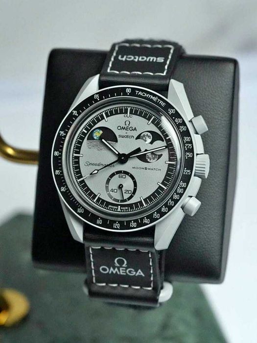 Продавам часовник Omega x Swatch Mission To Earthphase