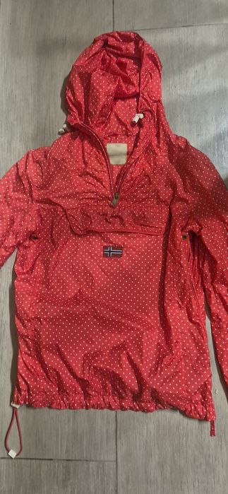 Оригинално яке на Napapijri