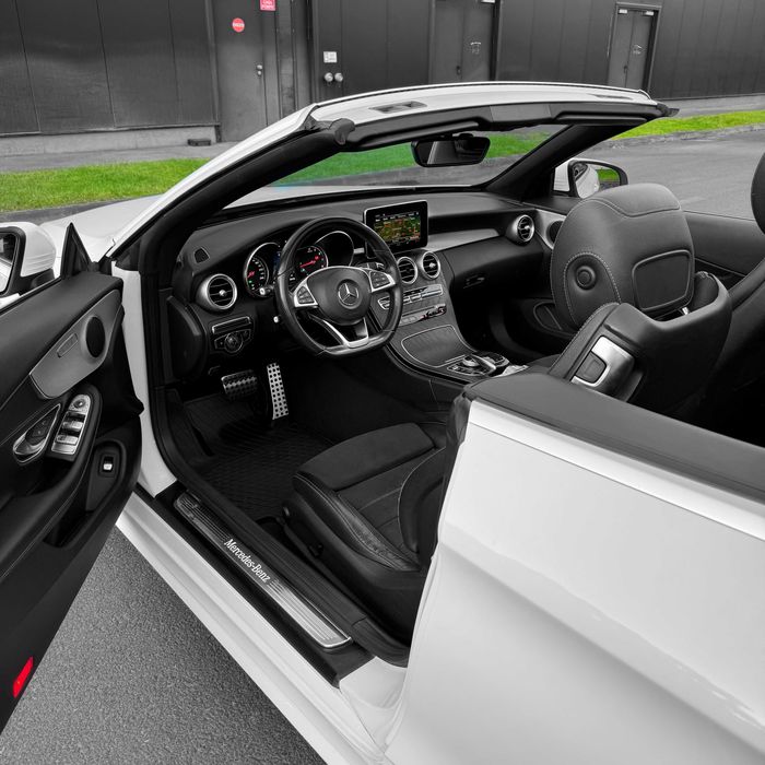 Mercedes-Benz C-Class A205 AMG C200 185CP Cabrio 4Matic Alb Piele 2017