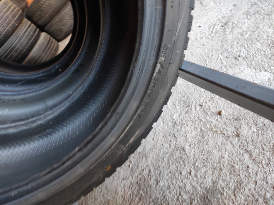 215/45/18 Falken