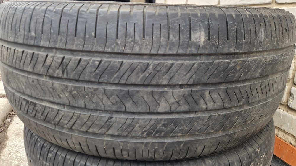 Две шины 225/55/18