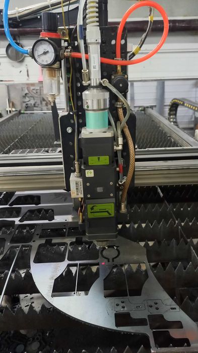 CNC,ЦНЦ, ЦПУ Машина за лазерно рязане на метали