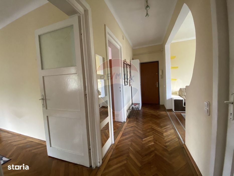 Apartament de inchiriat pe Str Merilor