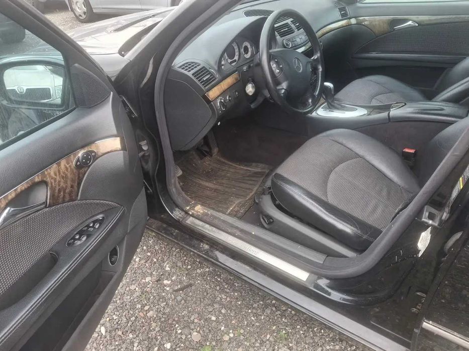 На Части Mercedes-Benz W211 E270cdi 177к.с. 2004г. седан