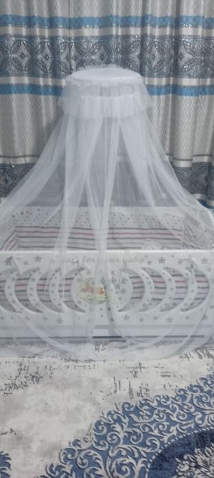 Detskiy krovat va yig'ma shkaf sotiladi