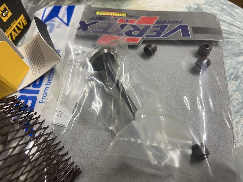 Piston,segmenti,supape-moto Rmz 250