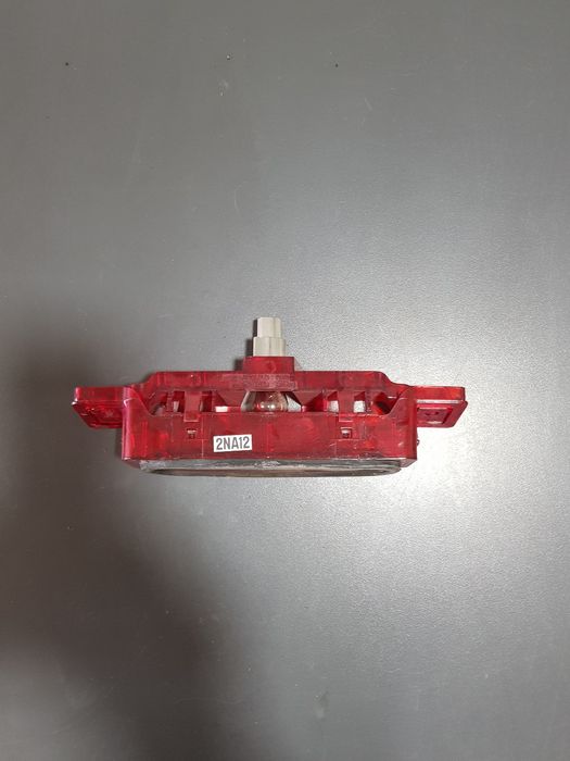 Трета стоп лампа за Mazda 626 (2001) 286-61825