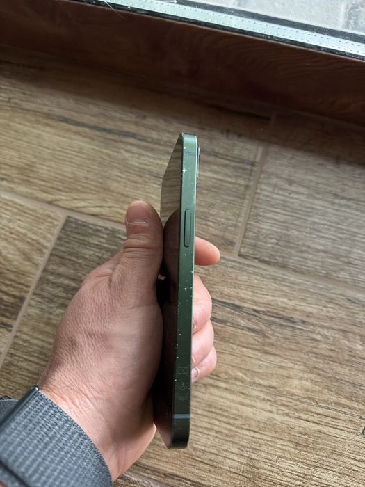 Iphone 13  128 GB зелен