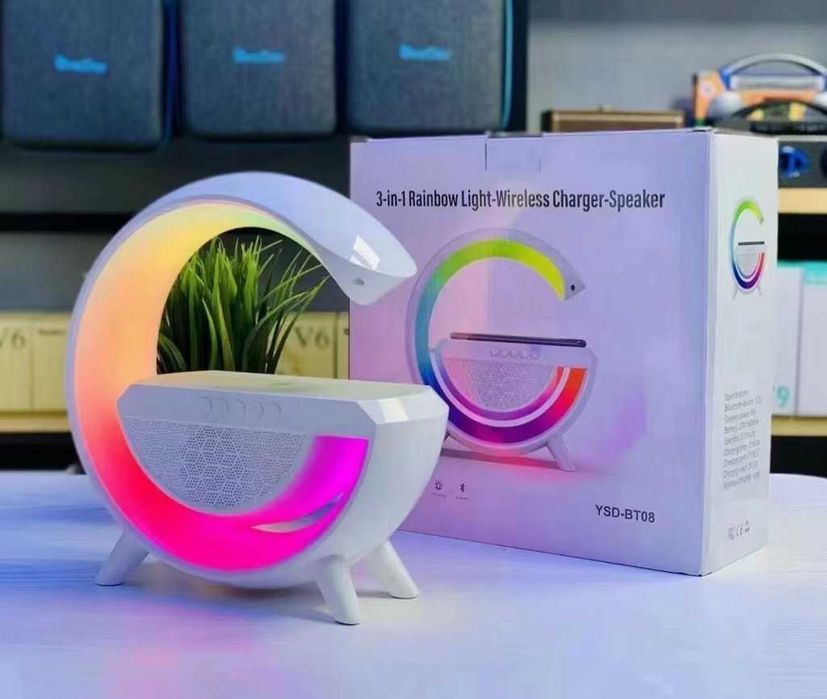 Модерна LED Настолна лампа 3в1 безжично зарядно устройство за телефон, RGB околна светлина, Bluetooth високоговорител