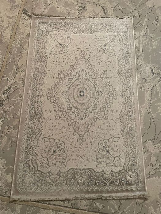 Продам ковер дорожку.