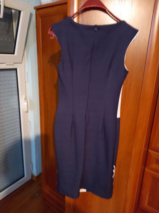 Рокля  нова     .