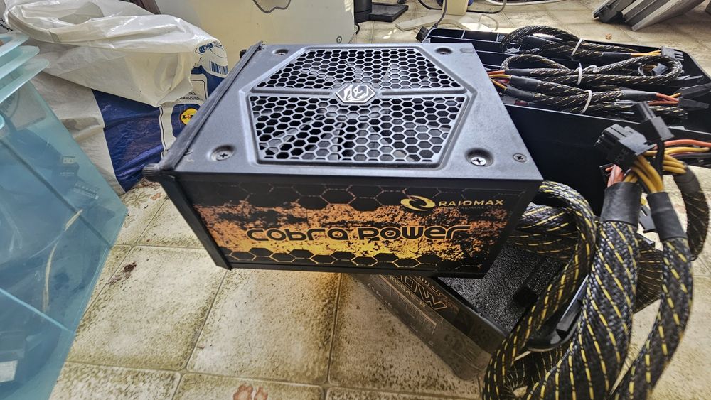 Компютърно захранване 1000W Raidmax Cobra RX-1000AE-B