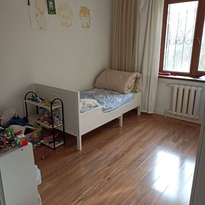 Продается 4х комнатная квартира  кирпич улица Лафарга метро БИЙ