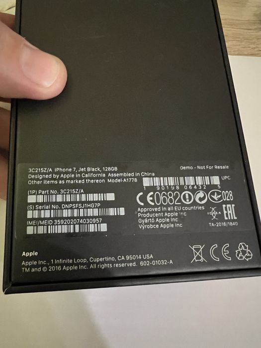 Iphone 7 jet black 128 gb