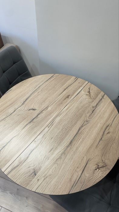 Продам Стол обеденный