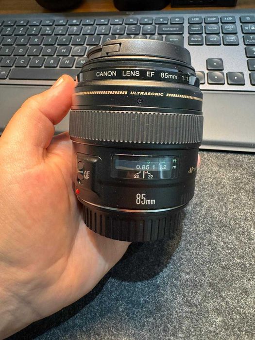 Obiectiv foto Canon 85 mm 1.8 USM