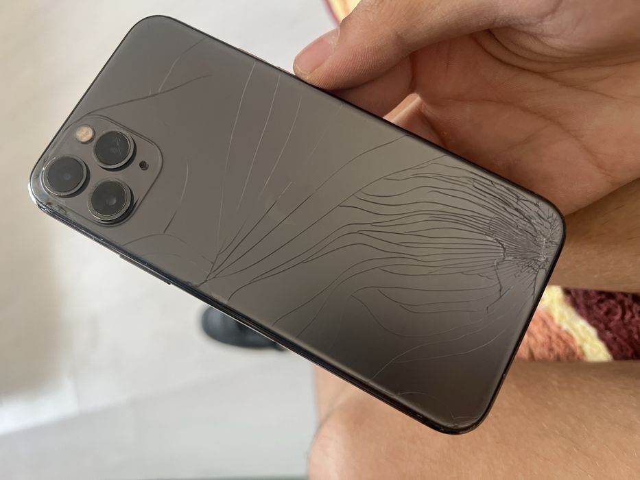 Iphone 11 pro piese pret fix