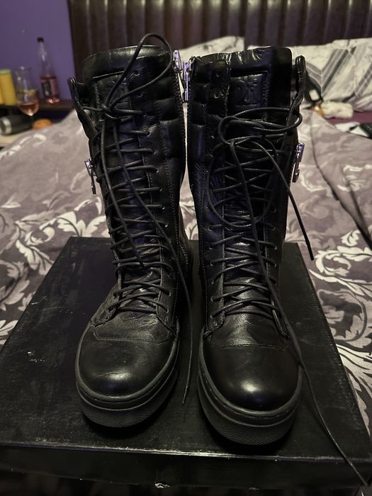 Дамски ботуши нови