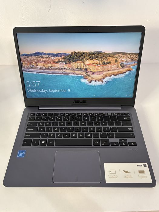 Laptop ASUS E406N
