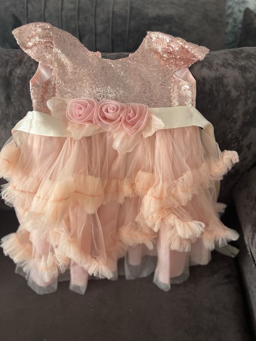 Продам платья для девочки