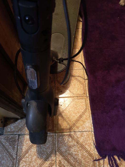 Vând trotinetă Xiaomi pro 2