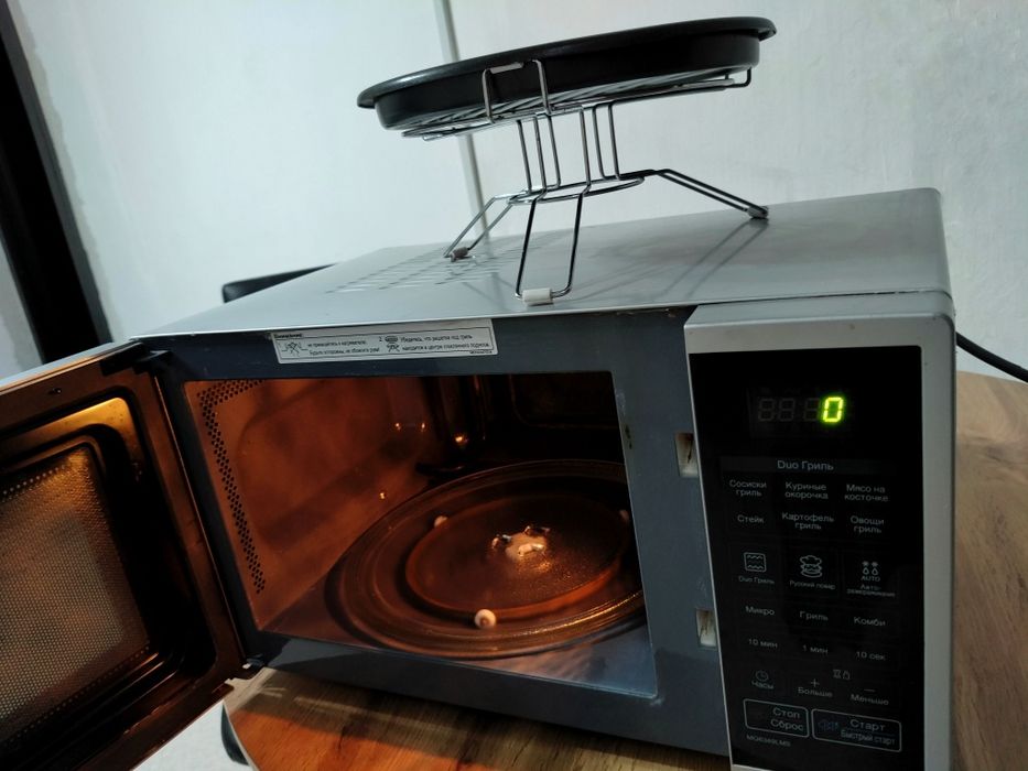Продам мини печь-гриль LG
