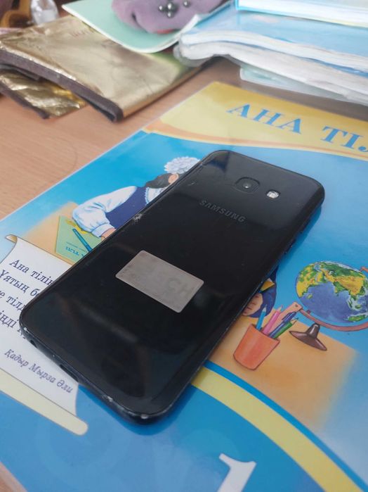 Самсунг А3 2017 Андройд