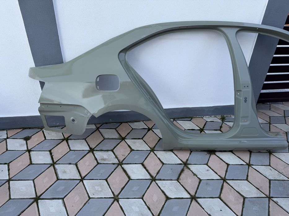 Aripa dreapta spate skoda octavia 3